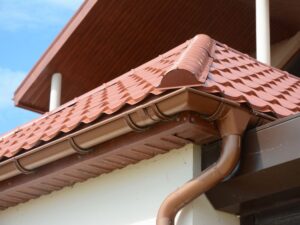 1/2 round gutter on curved roof